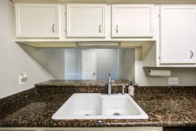 940 Wycliffe Drive #6, Houston, TX 77079 - Photo 38