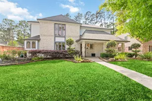 12627 Cloverwood Dr, Cypress, TX 77429 - Photo 2