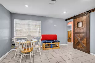 19742 Live Oak N, New Caney, TX 77357 - Photo 10