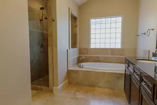 2101 Elmen St, Houston, TX 77019 - Photo 16