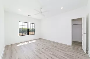 11942 S Hoa Sen Cir, Houston, TX 77072 - Photo 14