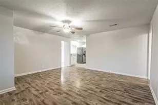 10409 Chesterfield Dr, Houston, TX 77051 - Photo 6