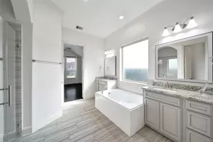 11030 Sarah Bluff Ln, Cypress, TX 77433 - Photo 20
