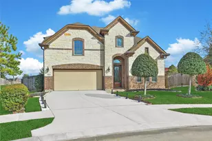 11030 Sarah Bluff Ln, Cypress, TX 77433 - Photo 1