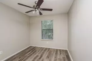 19515 Rocky Bank Dr, Tomball, TX 77375 - Photo 14