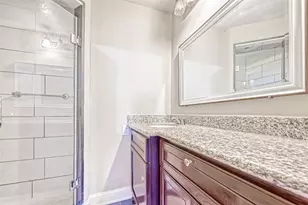 1918 Westcrest Dr, Houston, TX 77055 - Photo 34
