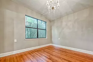 1918 Westcrest Dr, Houston, TX 77055 - Photo 12