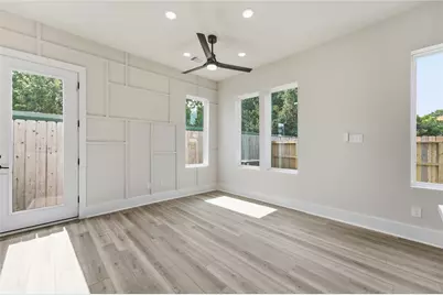 5315-5313 Jesselton Lane, Houston, TX 77091 - Photo 10
