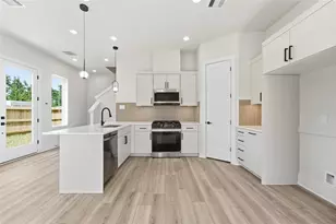 5315-5313 Jesselton Ln, Houston, TX 77091 - Photo 2