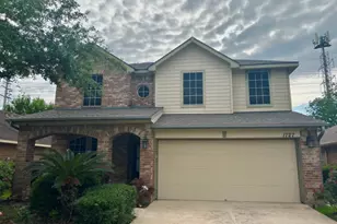 1727 Stieler Dr, Houston, TX 77049 - Photo 1