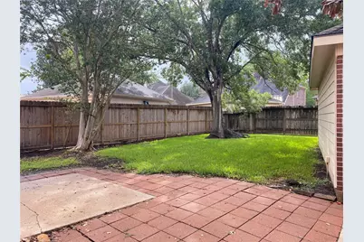 13606 Midfield Glen Court, Houston, TX 77059 - Photo 28