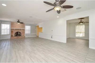 2711 Williamsburg Drive, Dickinson, TX 77539 - Photo 6