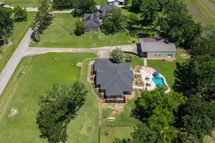 318 Sunrise Blvd, Angleton, TX 77515 - Photo 38