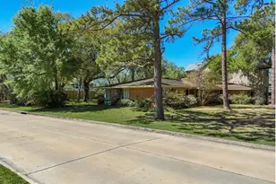 5401 Valerie St, Bellaire, TX 77401 - Photo 4