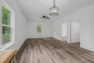 517 E Linney St, Dayton, TX 77535 - Photo 2