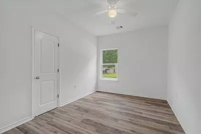 517 E Linney Street, Dayton, TX 77535 - Photo 12