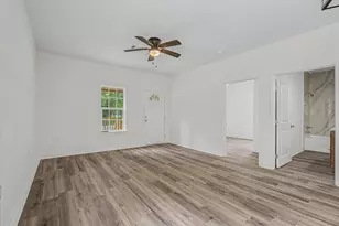 517 E Linney St, Dayton, TX 77535 - Photo 24