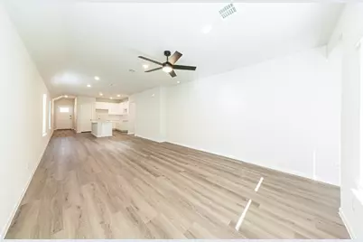 15650 Agave Valley Trail, Houston, TX 77090 - Photo 4