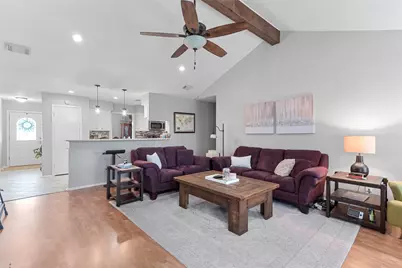 105 Sweetgum Street, League City, TX 77573 - Photo 2