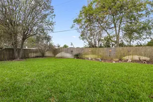 105 Sweetgum St, League City, TX 77573 - Photo 24