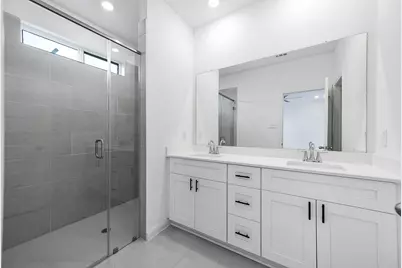 14963 Eagle Feather Drive, Houston, TX 77090 - Photo 18