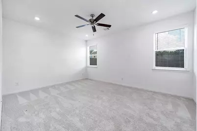 14963 Eagle Feather Drive, Houston, TX 77090 - Photo 10