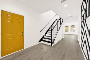 424 S Holmes St, La Porte, TX 77571 - Photo 4