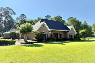 945 S Main St, Vidor, TX 77662 - Photo 1