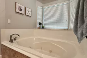945 S Main St, Vidor, TX 77662 - Photo 26