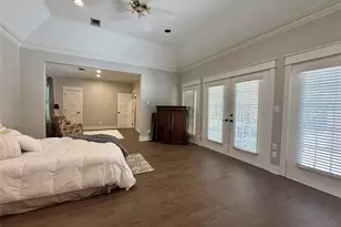 945 S Main St, Vidor, TX 77662 - Photo 24