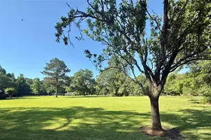 945 S Main St, Vidor, TX 77662 - Photo 4