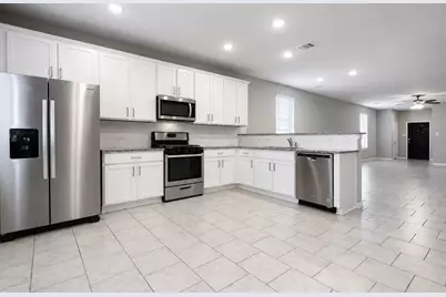 7818 Grandstand Parkway, Fulshear, TX 77441 - Photo 10