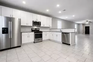 7818 Grandstand Pkwy, Fulshear, TX 77441 - Photo 10