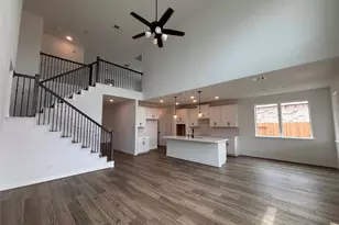 7819 Jade Crst Dr, Angleton, TX 77515 - Photo 2