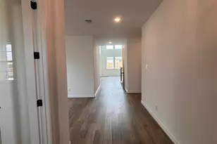 7819 Jade Crst Dr, Angleton, TX 77515 - Photo 4
