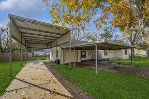 214 E 1st St, Deer Park, TX 77536 - Photo 26