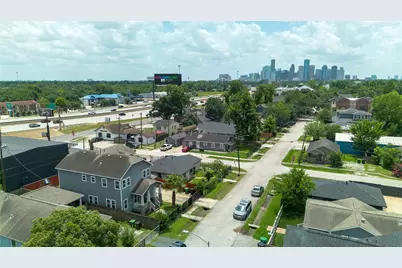 704 Vincent Street, Houston, TX 77009 - Photo 2