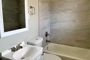 5427 Willow Glen Dr, Houston, TX 77033 - Photo 6