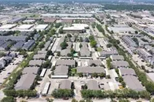 7400 Bellerive Dr, Houston, TX 77036 - Photo 16