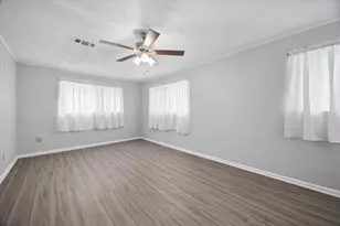 9315 Glen Shadow Dr, Houston, TX 77088 - Photo 8