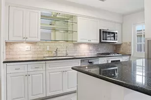 5817 Valley Forge Dr, Houston, TX 77057 - Photo 8