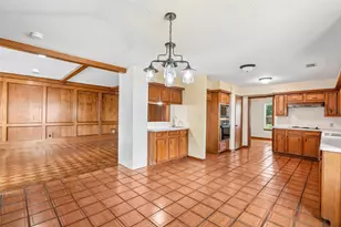 2275 Woodland Springs St, Houston, TX 77077 - Photo 6