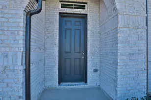 1522 Waterway Reach Dr, Dayton, TX 77535 - Photo 2