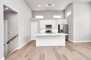 1105 Olivier Ln, Houston, TX 77055 - Photo 10