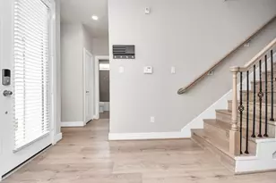 1105 Olivier Ln, Houston, TX 77055 - Photo 4