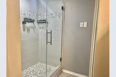 3150 Walnut Bend Lane #618, Houston, TX 77042 - Photo 4