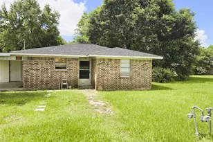 107 Cypress St, Trinity, TX 75862 - Photo 1