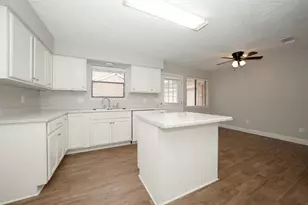 1922 Pepperwood Ln, Houston, TX 77084 - Photo 12