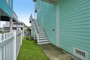 16700 Montego Way, Jamaica Beach, TX 77554 - Photo 44