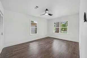 911 Wynnwood Ln, Houston, TX 77008 - Photo 14